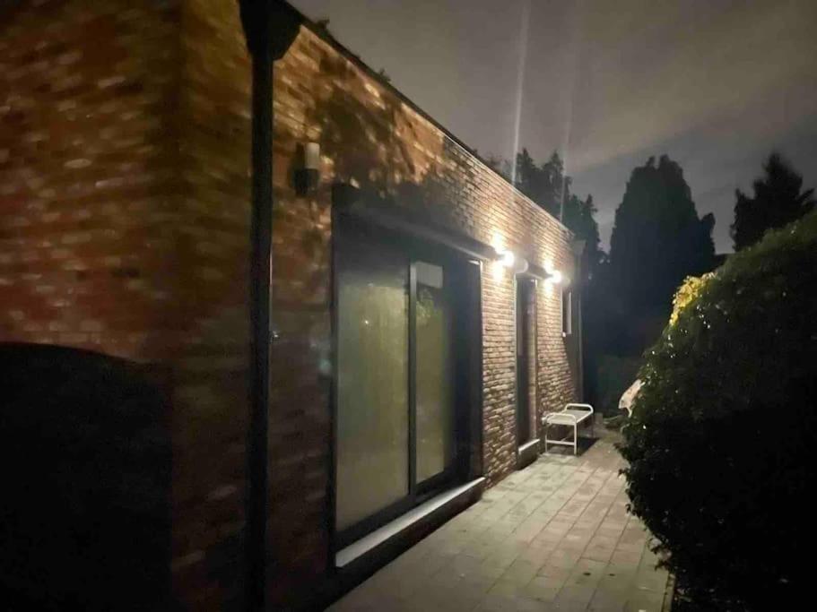 Prachtig Guesthouse Met Gratis Parkeren Масмехелен Екстериор снимка